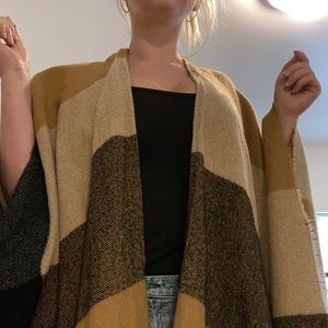 Sweater/shrug Anne Kline